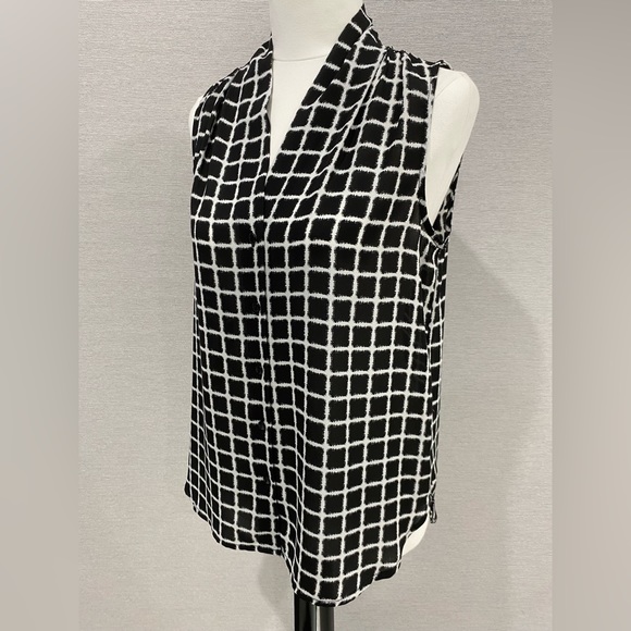 BASQUE BLOUSE. RRP $49 - Picture 4 of 5